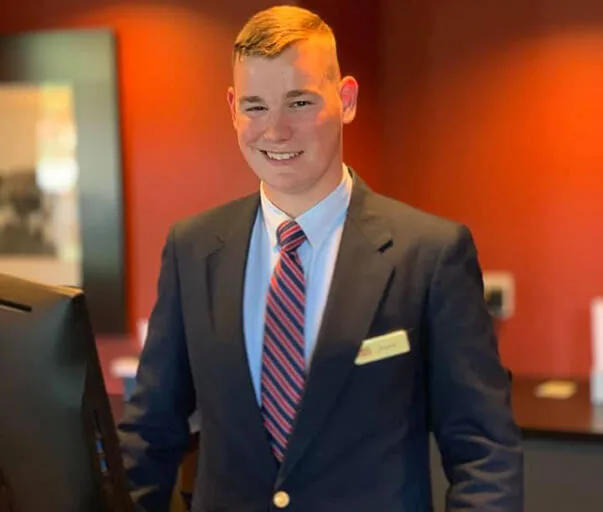 Student jobs at Hotel UMass